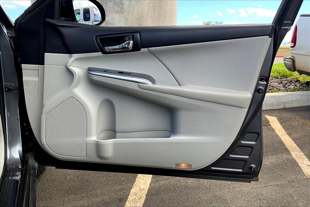 Thumbnail: 2014 Toyota Camry - 28