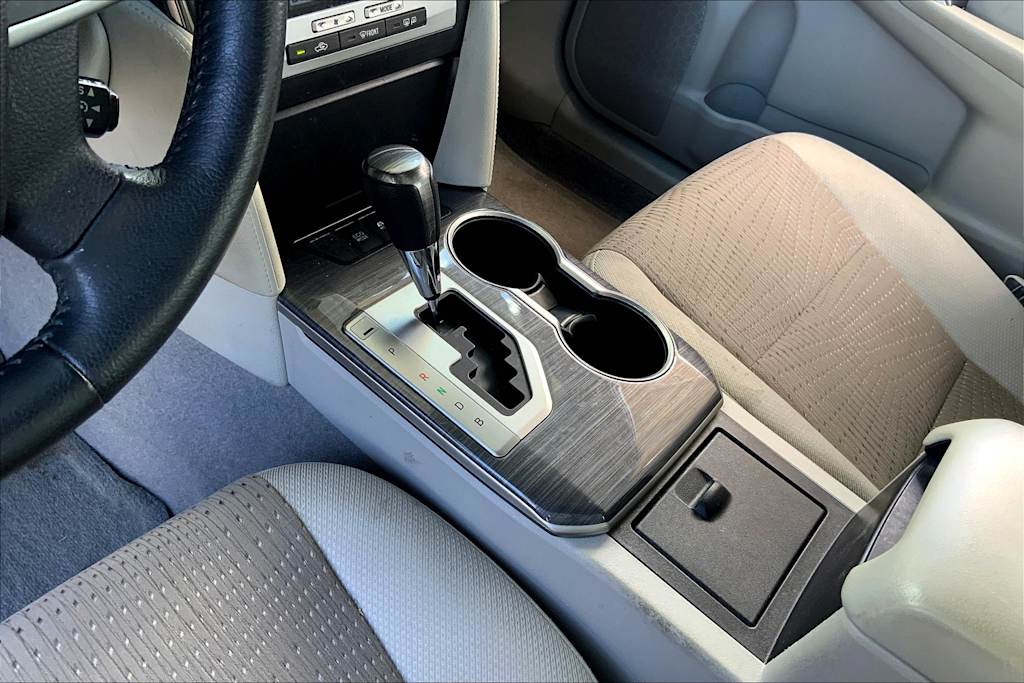 Thumbnail: 2014 Toyota Camry - 16