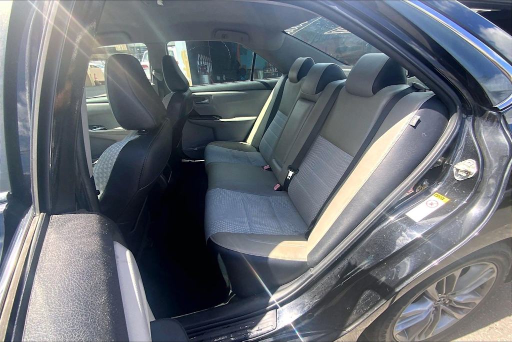 Thumbnail: 2015 Toyota Camry - 29
