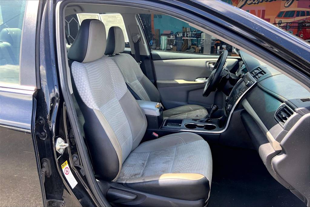 Thumbnail: 2015 Toyota Camry - 11
