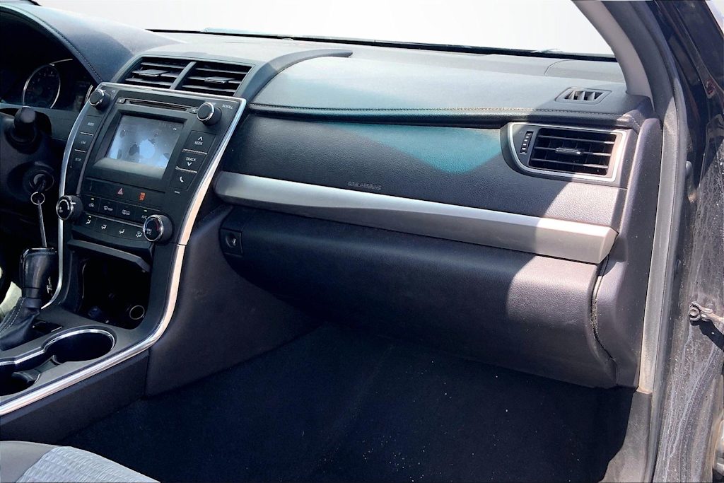 Thumbnail: 2015 Toyota Camry - 25