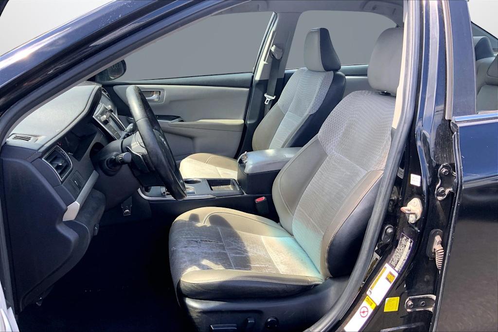 Thumbnail: 2015 Toyota Camry - 11