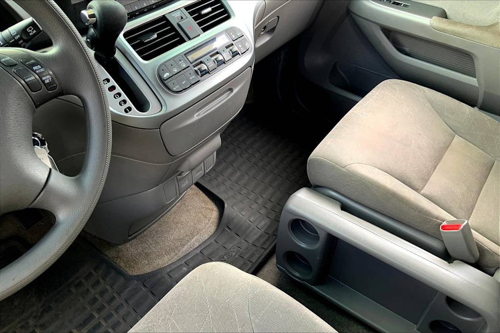 2010 Honda Odyssey EX 19