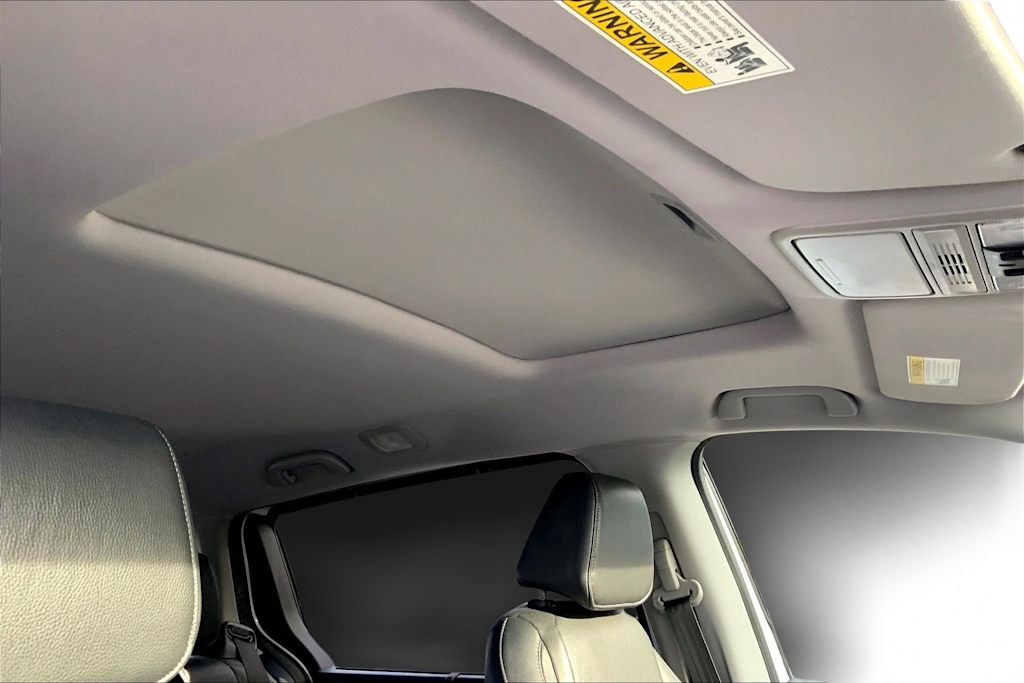 Thumbnail: 2022 Honda Odyssey - 30