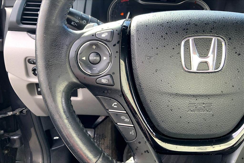 Thumbnail: 2017 Honda Pilot - 25