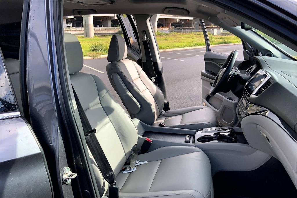 Thumbnail: 2017 Honda Pilot - 21