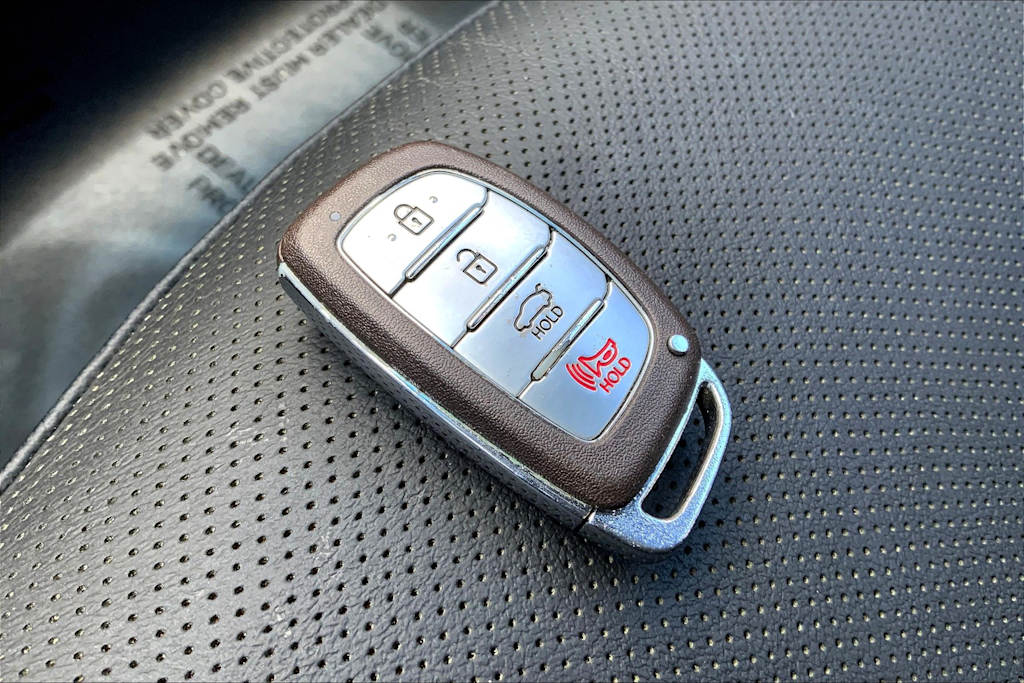 Thumbnail: 2014 Hyundai Elantra - 19
