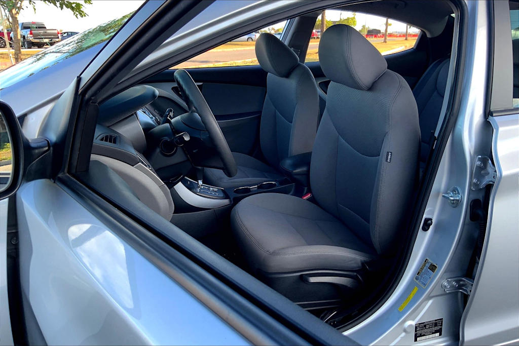 Thumbnail: 2013 Hyundai Elantra - 10