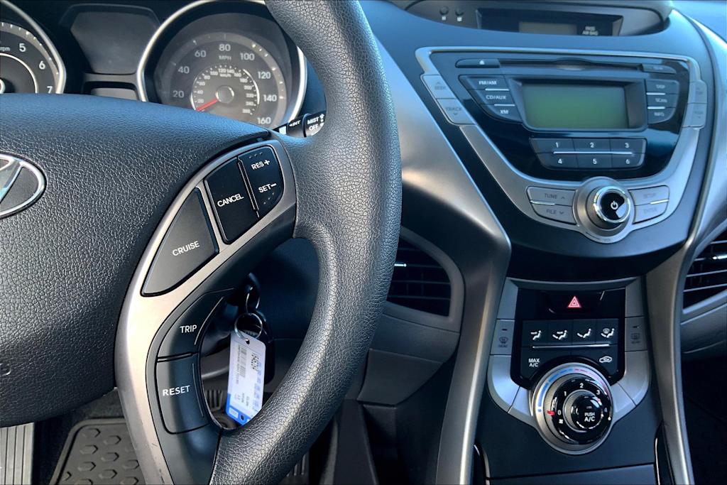 Thumbnail: 2013 Hyundai Elantra - 27