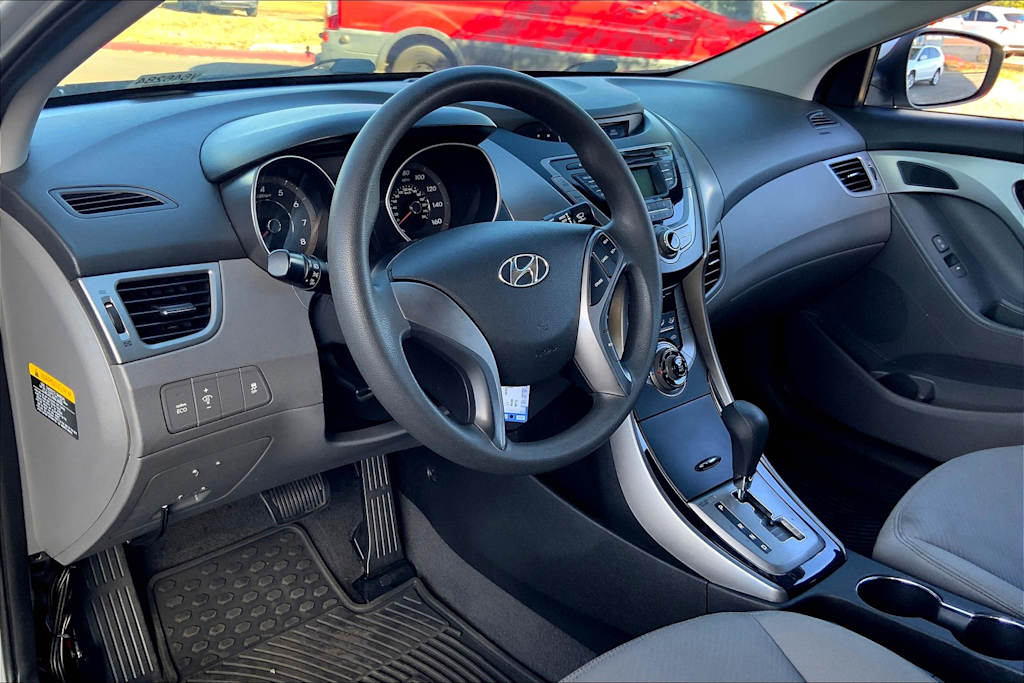 Thumbnail: 2013 Hyundai Elantra - 2