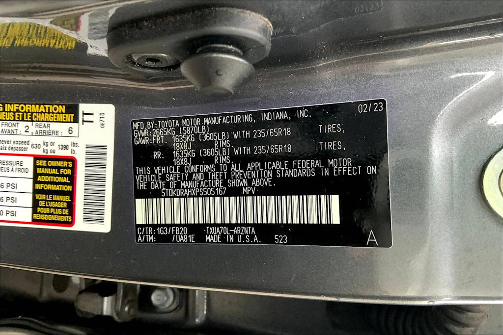 Thumbnail: 2023 Toyota Highlander - 21