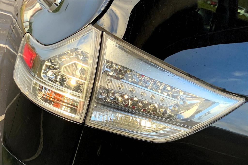 2015 Toyota Sienna SE 31