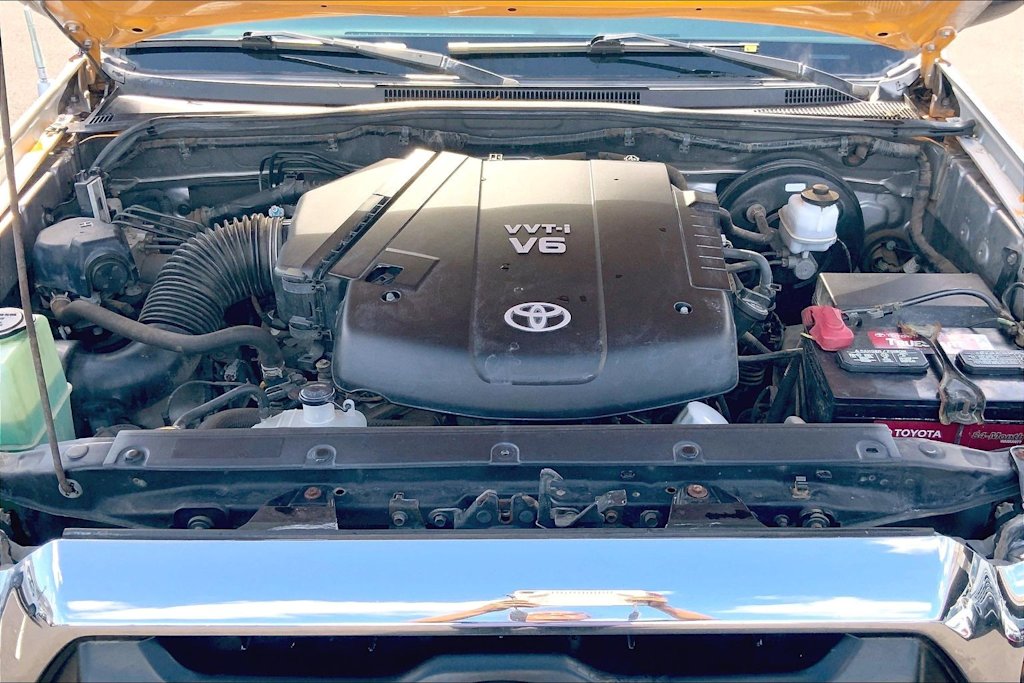 Thumbnail: 2014 Toyota Tacoma - 8