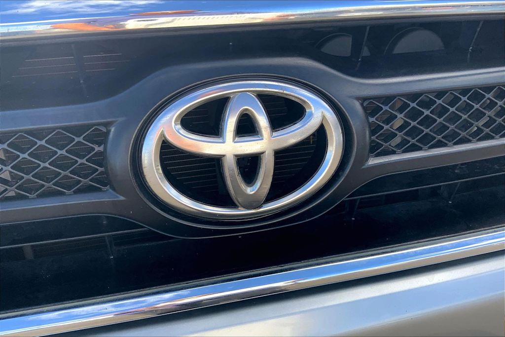 Thumbnail: 2014 Toyota Tacoma - 6