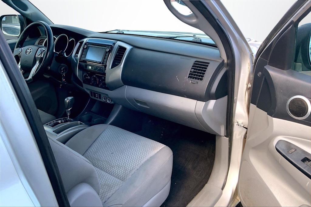 Thumbnail: 2014 Toyota Tacoma - 14