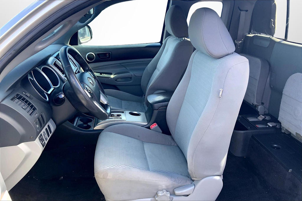 Thumbnail: 2014 Toyota Tacoma - 10
