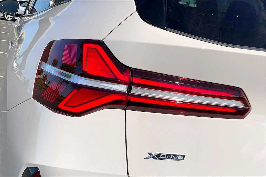 Thumbnail: 2025 BMW X3 - 32