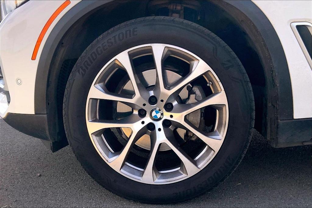 Thumbnail: 2022 BMW X5 - 8