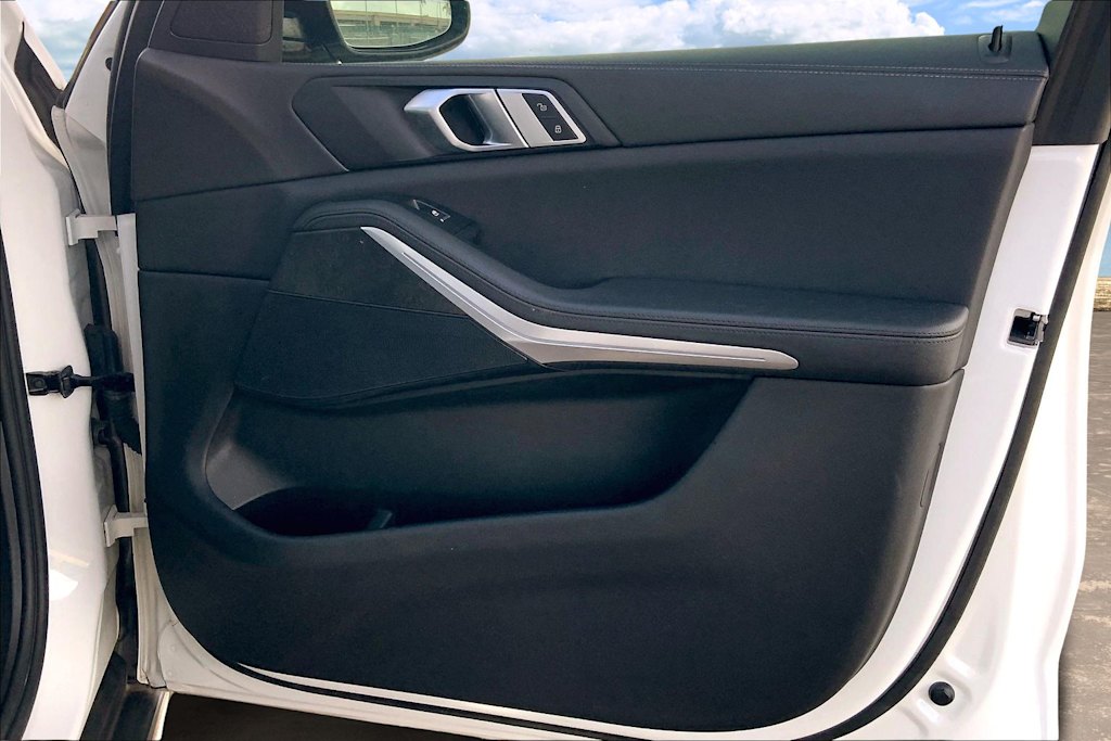 Thumbnail: 2022 BMW X5 - 28