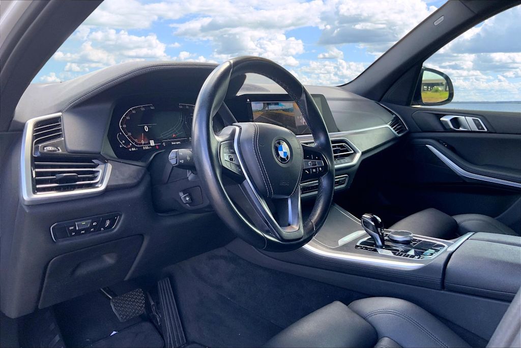 Thumbnail: 2022 BMW X5 - 2