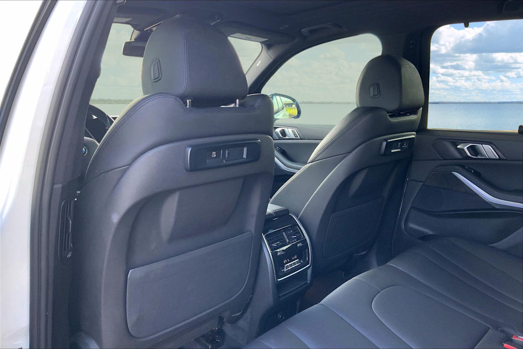 Thumbnail: 2022 BMW X5 - 13