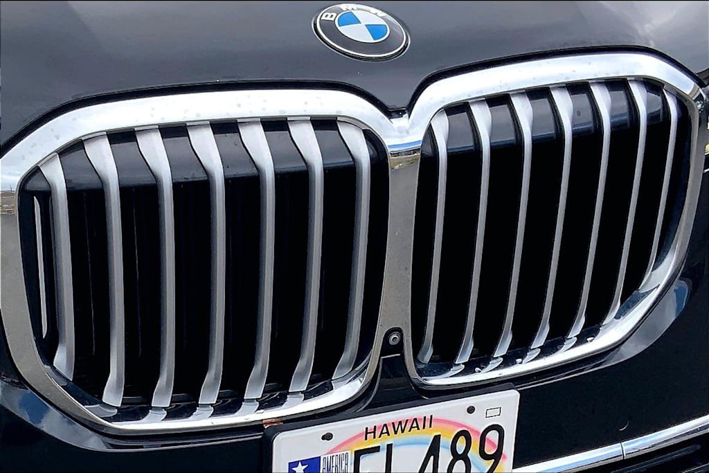 Thumbnail: 2021 BMW X7 - 33