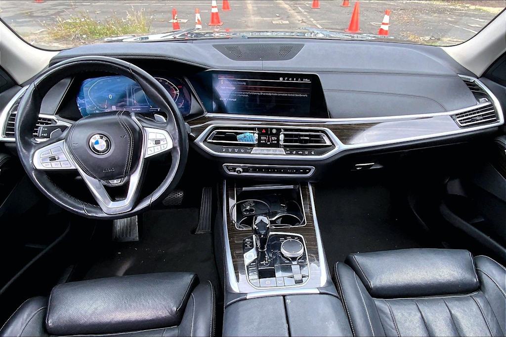 Thumbnail: 2021 BMW X7 - 10