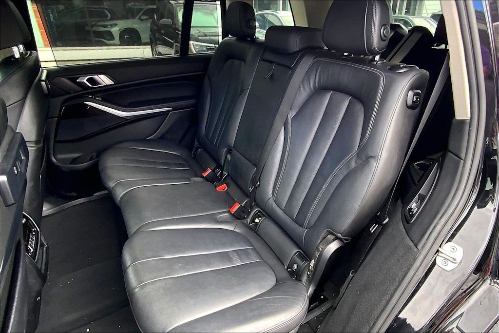Thumbnail: 2021 BMW X7 - 29