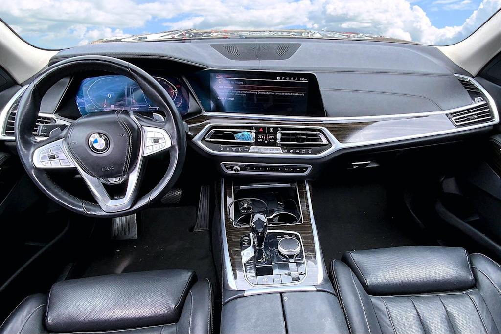 Thumbnail: 2021 BMW X7 - 10