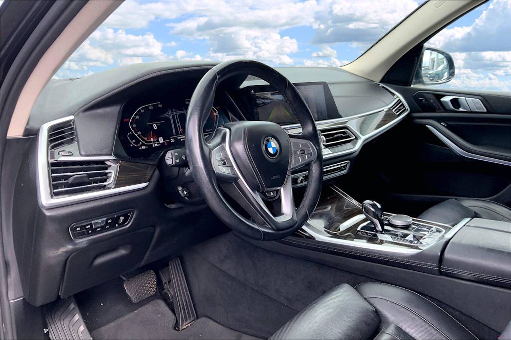 Thumbnail: 2021 BMW X7 - 2