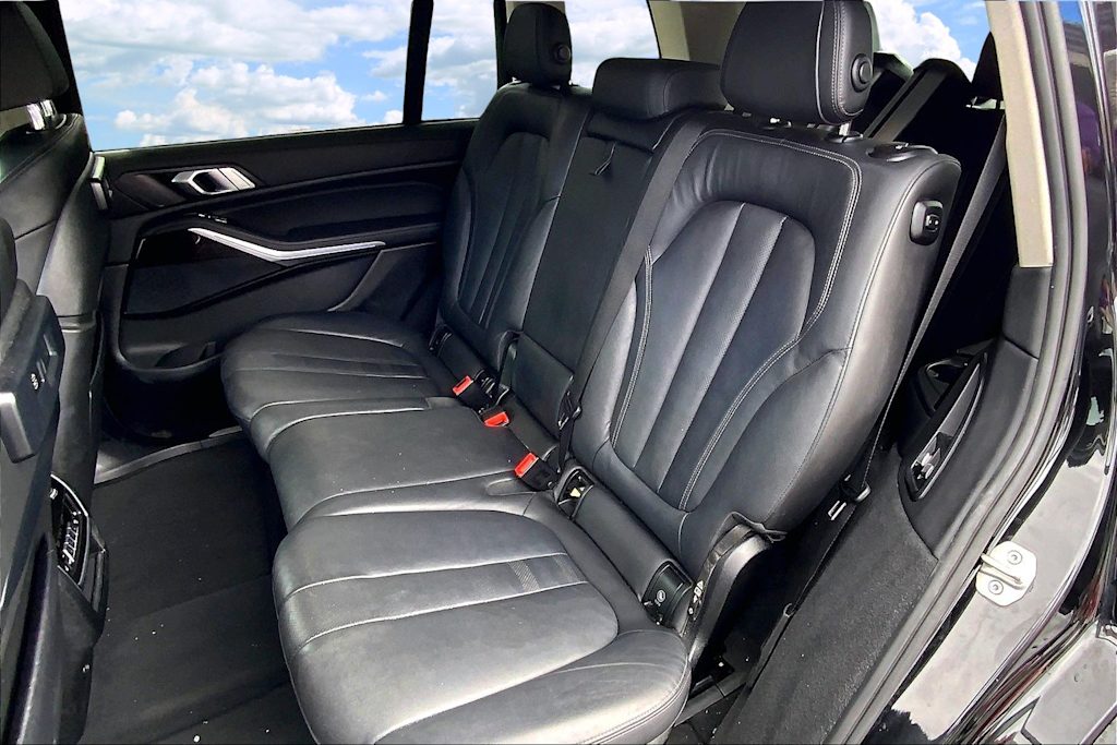 Thumbnail: 2021 BMW X7 - 29