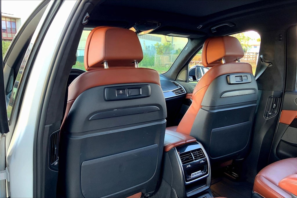 Thumbnail: 2021 BMW X7 - 12