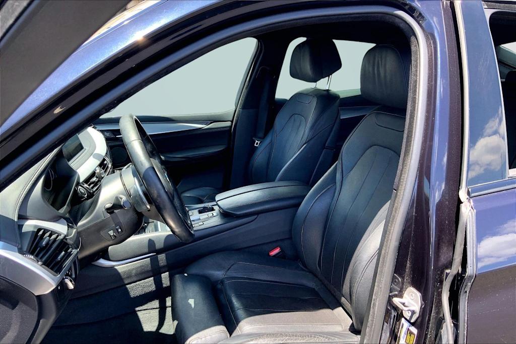 Thumbnail: 2016 BMW X6 - 10