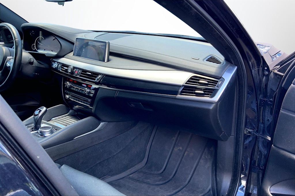 Thumbnail: 2016 BMW X6 - 14