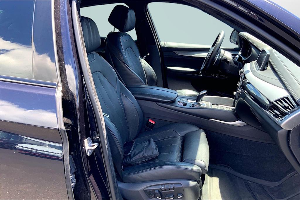 Thumbnail: 2016 BMW X6 - 11