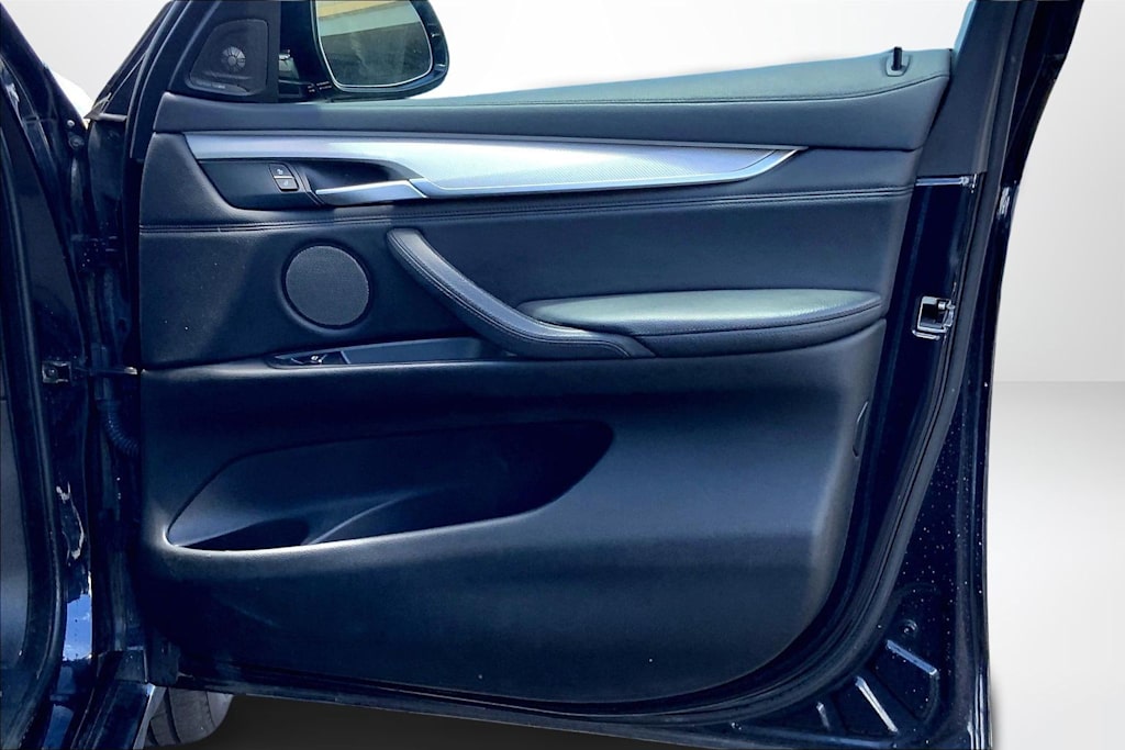 Thumbnail: 2016 BMW X6 - 28