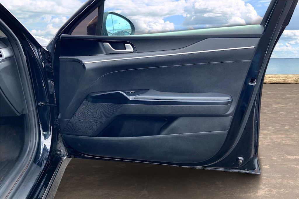 Thumbnail: 2021 Kia K5 - 29