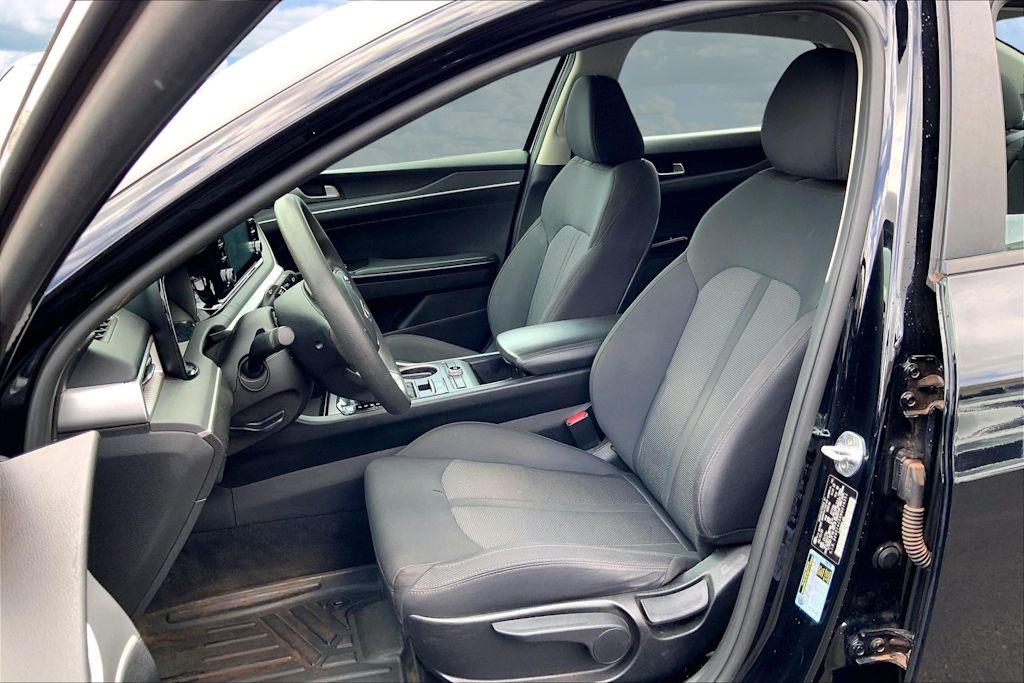Thumbnail: 2021 Kia K5 - 11