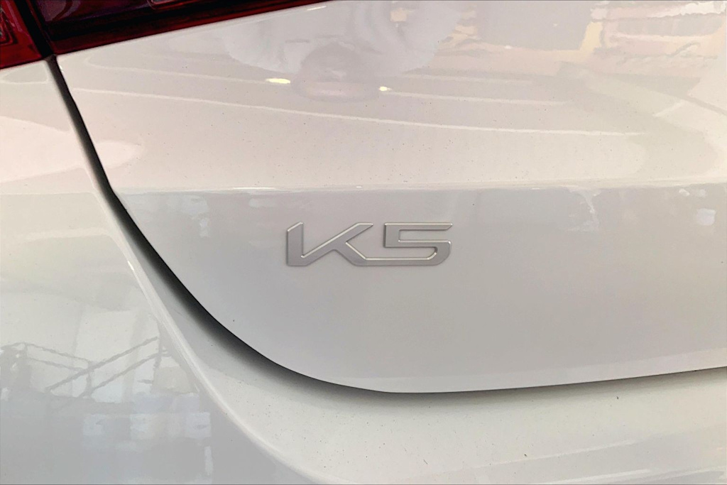 Thumbnail: 2023 Kia K5 - 7