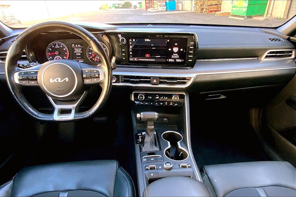 Thumbnail: 2023 Kia K5 - 10