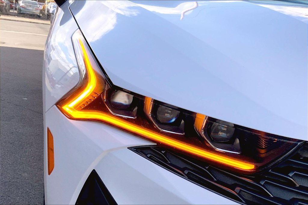 Thumbnail: 2023 Kia K5 - 31