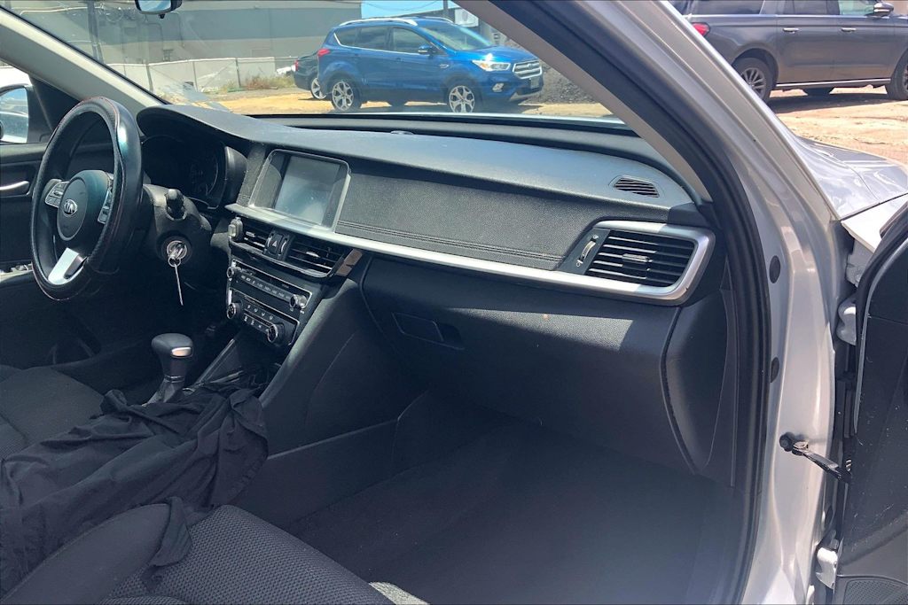 Thumbnail: 2020 Kia Optima - 15