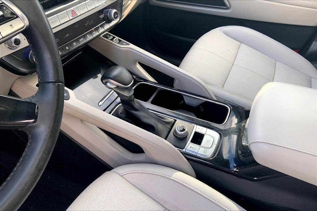 Thumbnail: 2024 Kia Telluride - 17