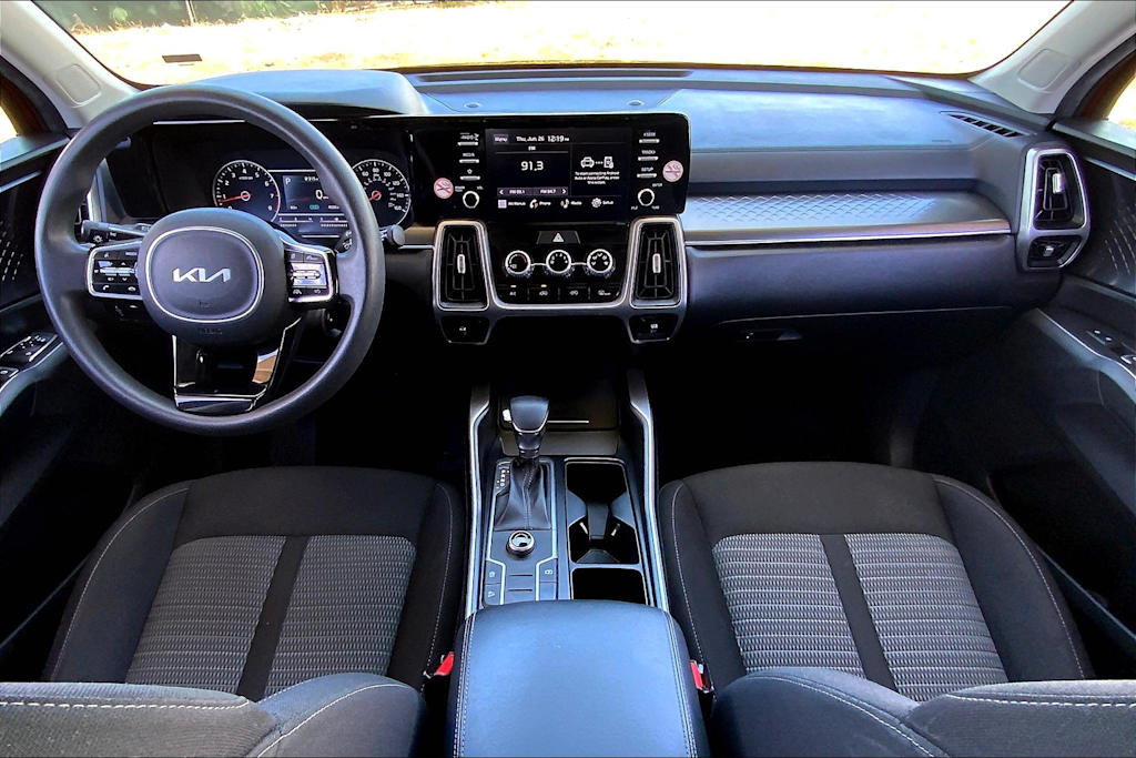 Thumbnail: 2022 Kia Sorento - 9