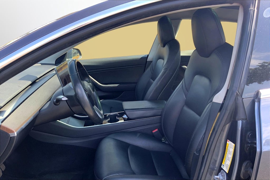 Thumbnail: 2018 Tesla Model 3 - 10