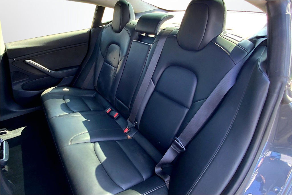 Thumbnail: 2018 Tesla Model 3 - 28