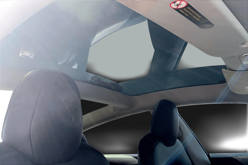 Thumbnail: 2018 Tesla Model 3 - 29