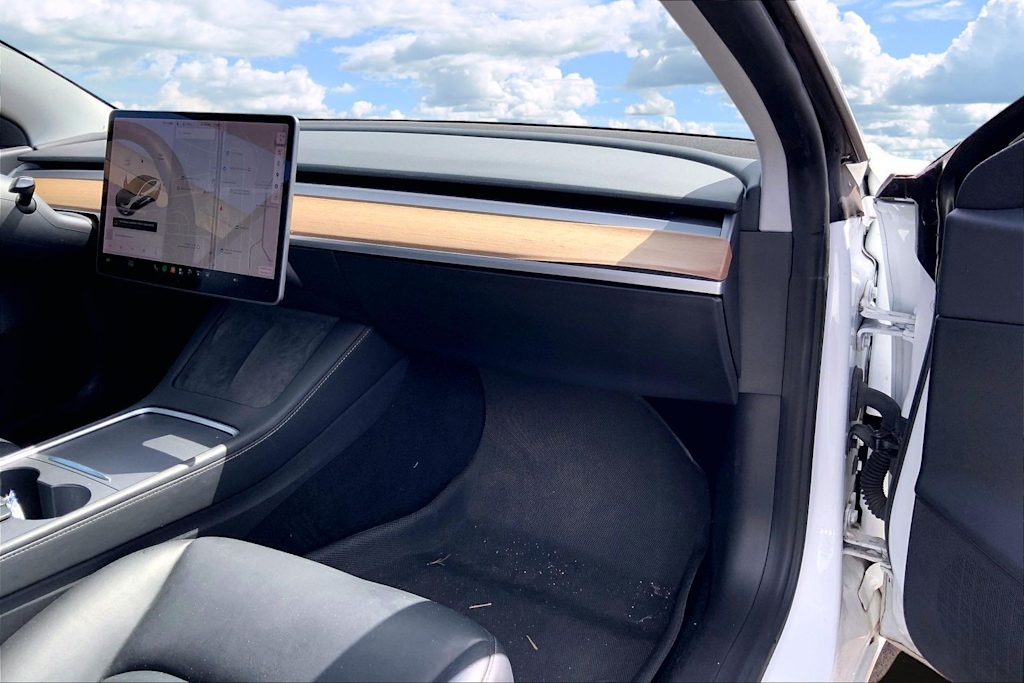 Thumbnail: 2021 Tesla Model 3 - 23