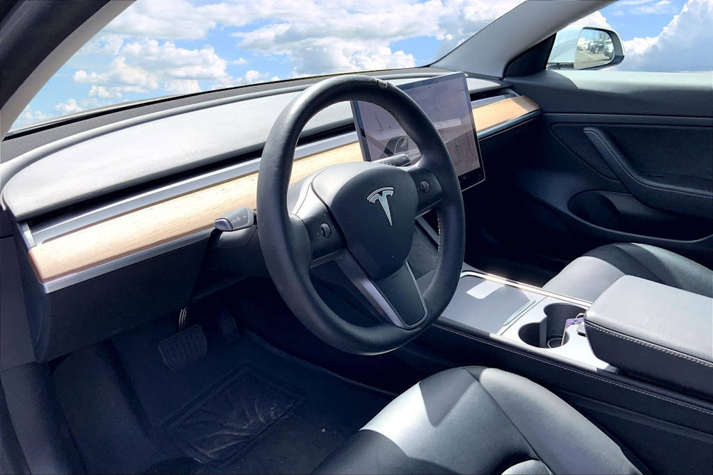 Thumbnail: 2021 Tesla Model 3 - 2