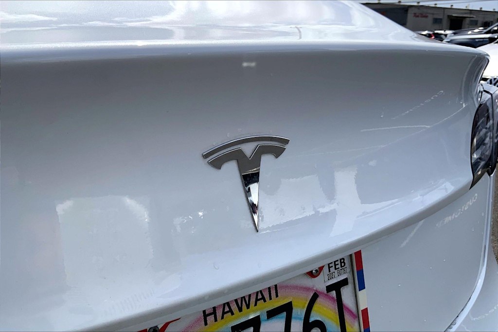 Thumbnail: 2021 Tesla Model 3 - 7